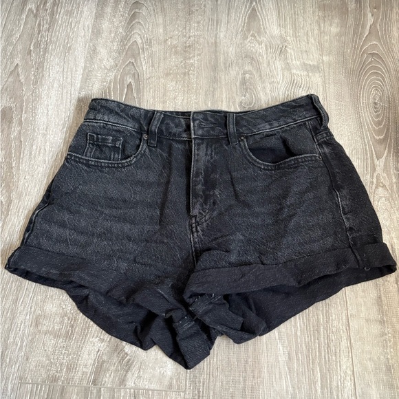 PacSun Pants - Black mom shorts